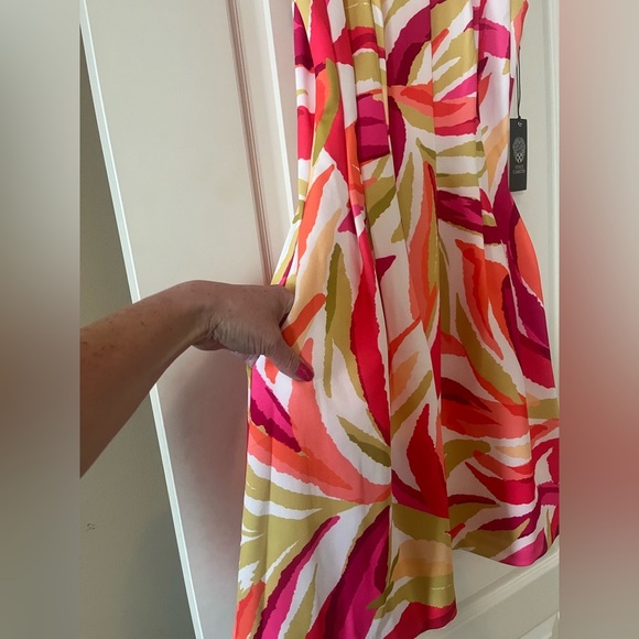 NEW! Vince Camuto Vibrant Tropical Mini Dress Women’s Size 6 - Picture 4 of 16